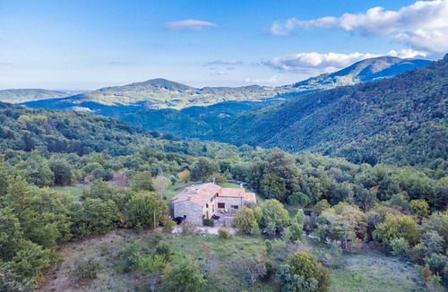 Montieri Apartment | Lovely apartment for 13 guests with WIFI, TV, patio and pets allowed