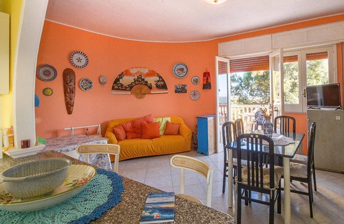 Scoglitti Apartment | Lovely apartment in Scoglitti with WiFi