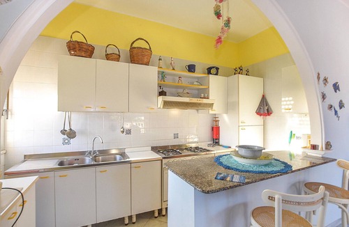 Scoglitti Apartment | Lovely apartment in Scoglitti with WiFi