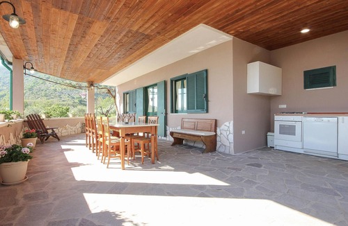 Avella House | Lovely home in Avella