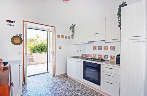 Cava dʼAliga House | Lovely home in Cava D'aliga with house sea view