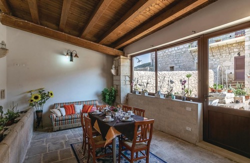 Ragusa House | Lovely home in Ragusa with outdoor swimming pool