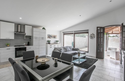 Fanusa House | Lovely home in Siracusa with WiFi