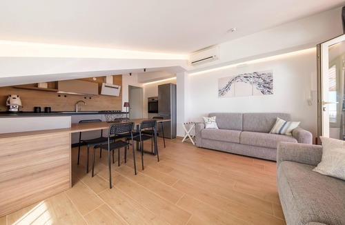 Roccalumera Apartment | Lumeriam Sea Loft Holiday Home with Sea View, Private Terrace and Air Conditioning