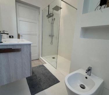 Picanello-Ognina-Barriera-Canalicchio Apartment | Lumi Home - ApartHotel Bentivoglio