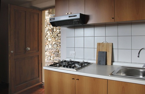 Sangineto Apartment | Lumiravista - Alto: Maisonette with Panoramic Views in Historic Sangineto