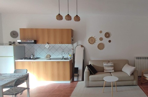 Sangineto Apartment | Lumiravista - Panorama: Cozy House with Hills and Sea View