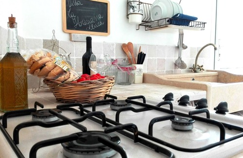Santa Maria di Leuca Villa | LUNGOMARE LEUCA Cute Mediterranean house 30mt from the sea with views, ac🐾