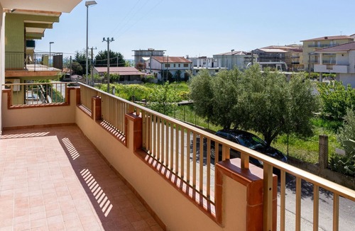 Strongoli Apartment | Luxury and Comfort in a Sea View Apartment