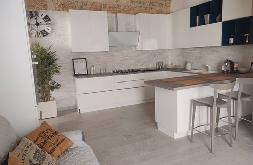 Gioia del Colle Bed & Breakfast | Luxury & Comfort - Cozy High Level Bilo in Gioia d. C. - Little Panda