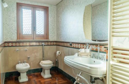 Pozzallo Apartment | Luxury Palace Attico vista mare e torre Cabrera