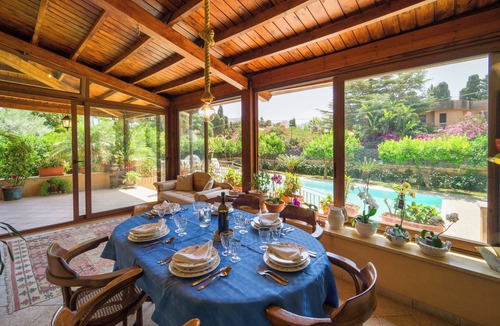 Palermo Villa | Luxury, Palermo downtown, Mediterranean Park, 3 kms from Mondello beach