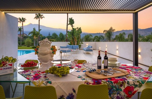 Calatabiano Villa | Luxury pool villa near Taormina, Sicily