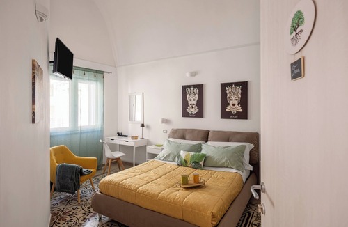 Terrasini Bed & Breakfast | Madre Terra Airport Rooms and Suites