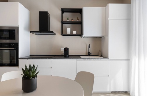 Santa Flavia Apartment | 'Maestrale' Apartment with Balcony, Wi-Fi and Air Conditioning