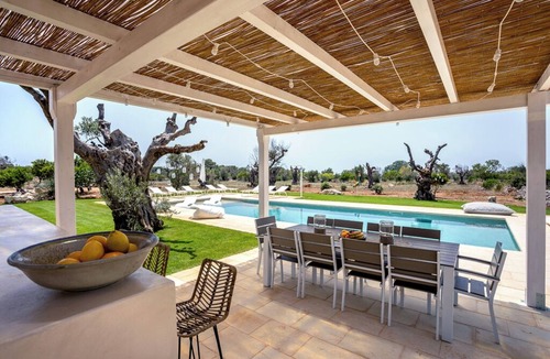 Salve Villa | Magnificent Sea View Masseria with Pool Very Close to the Beaches.
