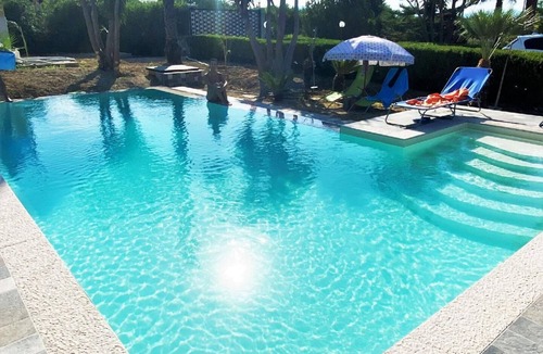 Partinico House | Magnificent Villa Oasi della Pace, with private pool, wifi and barbecue area