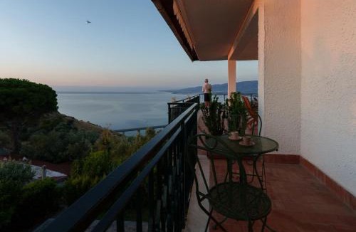 Copanello Apartment | Maison Stalettì - Sea View Suite