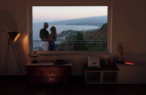 Copanello Apartment | Maison Stalettì between sky, sea and prickly pears