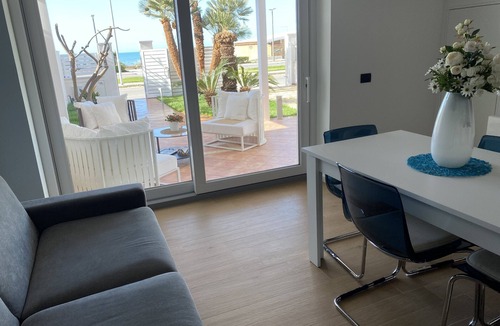 Marina di Ragusa Villa | Mare Ibleo, Seafront House, Topazio Apartment