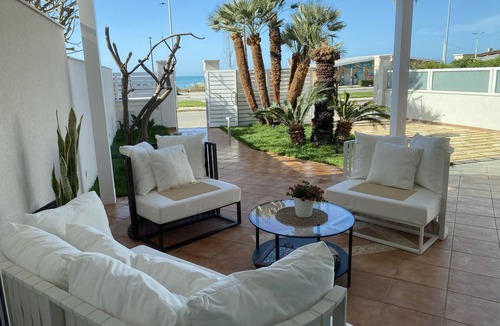 Marina di Ragusa Villa | Mare Ibleo, Seafront House, Opale Apartment