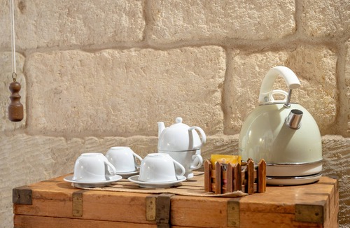 Carpignano Salentino Apartment | Masseria Giamarra Junior Suite Room with Shared Pool, Wi-Fi and Air Conditioning