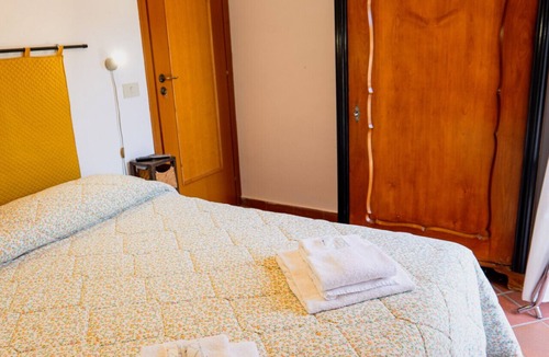 Nicosia House | Matrimoniale con Bagno Privato Esterno
