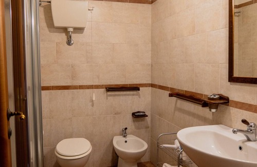 Nicosia House | Matrimoniale con Bagno Privato Esterno