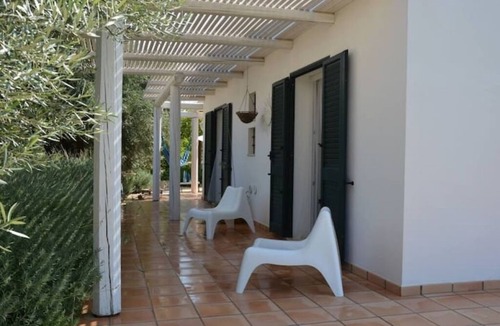 Avola Villa | Mediterranean-style villa surrounded by centuries-old olive and lemon trees