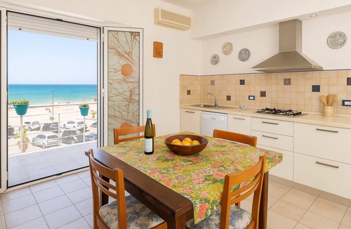 Alcamo Marina Ski Chalet | Mirage apartment with sea view