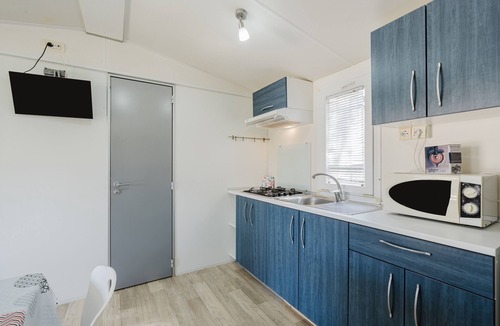 Mazara del Vallo House | Mobile Home 'Casa Mobile Deluxe' with Shared Pool, Wi-Fi and Air Conditioning