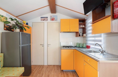 Triscina RV Rental | Mobile Home 'Casa Mobile 1' with Shared Garden and Wi-Fi