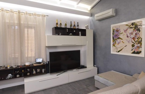 Solarino Villa | Modern villa with private pool near Syracuse