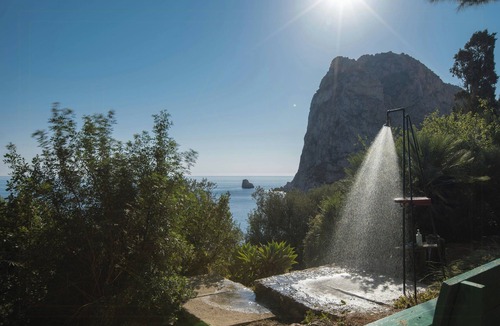 Capo Zafferano House | Modernist villa with private sea access