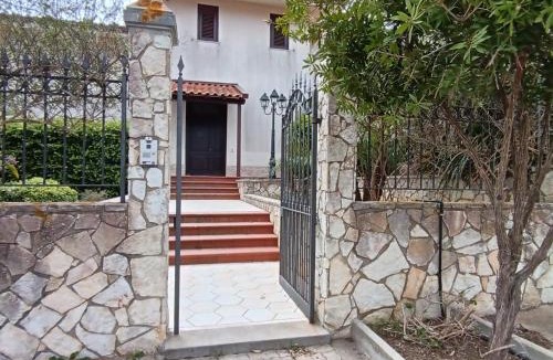 Valderice House | Momenti Home