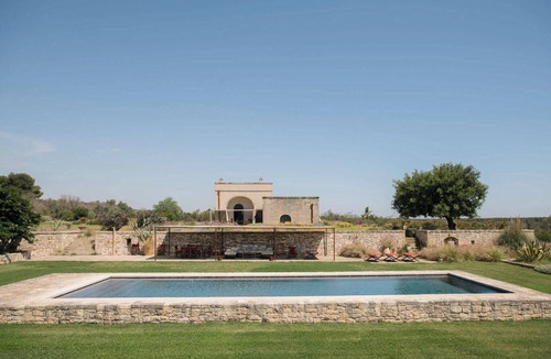 Cannole Villa | Montekore - Four Bedroom Villa, Sleeps 8