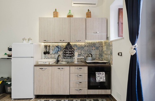 Monreale Apartment | Montereale Holiday House Apartment with Wi-Fi, Air Conditioning and Sauna on Request