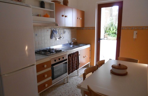 Mortelle House | Mulberry Tree House with garden and direct access to the Tyrrhenian Sea