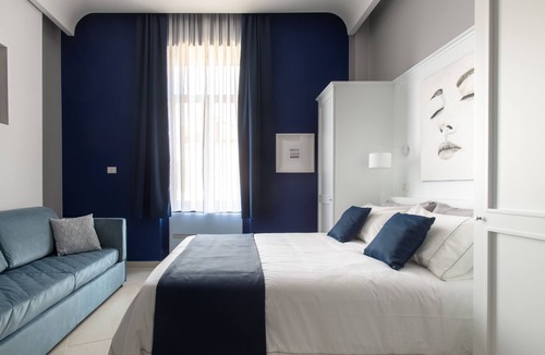 Naples City Centre Cabin | My Lodge Italy - Via Duomo 305 - Naples