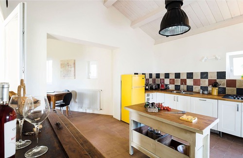 Scicli Villa | My Rental Homes - Villa Plantation with large equipped terrace and a lush garden