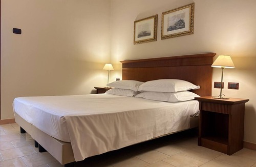 Marigliano Hotel | Naples Park Hotel