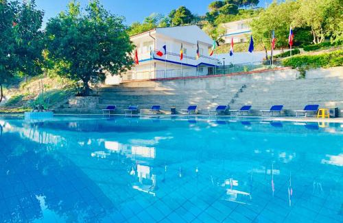 Ricadi Apartment | NaturaMare Apartments - Piscina Idromassaggio con Vista Mare Aperta fino alle ore 22-00
