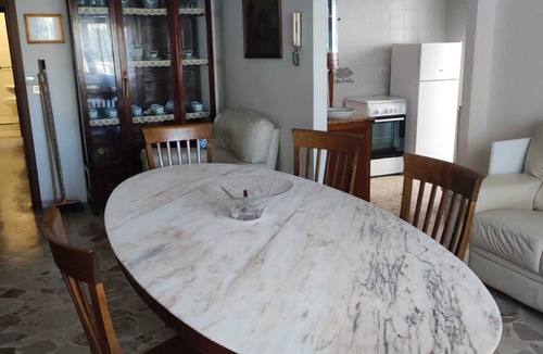 Monte Po-Nesima-San Leone-Rapisardi Apartment | New Dawn Apartment, Free Parking, near IKEA, Siciliafiera, and Primark ct