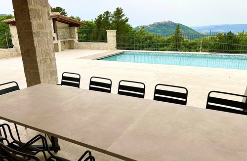 Castel del Piano Villa | NEW luxurious Villa Podere Vista Verde Tuscany, with 6 boardrooms & Pool