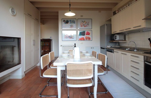 Colognola ai Colli Apartment | Nice apartment for 7 guests with pool, WIFI, A/C and patio, close to Verona