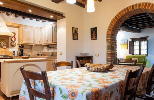 Panicale Apartment | Nice apartment for 6 guests with WIFI, A/C, pool, TV, patio and pets allowed