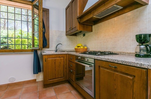 Montespertoli Villa | Nice apartment in villa for 4 guests with pool, WIFI, TV, patio, pets allowed and panoramic view