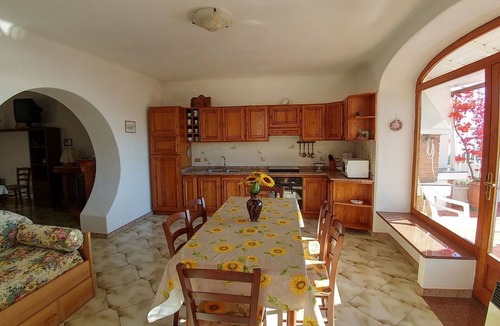 Fiaiano Apartment | Nice apartment for 9 guests with A/C, WIFI, TV and terrace