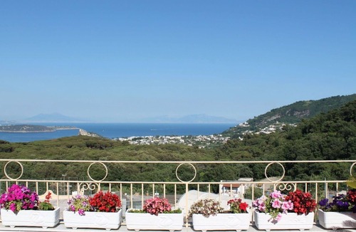 Fiaiano Apartment | Nice apartment for 9 guests with A/C, WIFI, TV and terrace