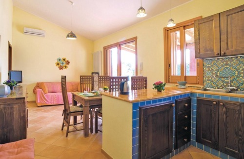 Contrada Fiori Sud House | Nice home in Menfi AG with private swimming pool, can be inside or outside